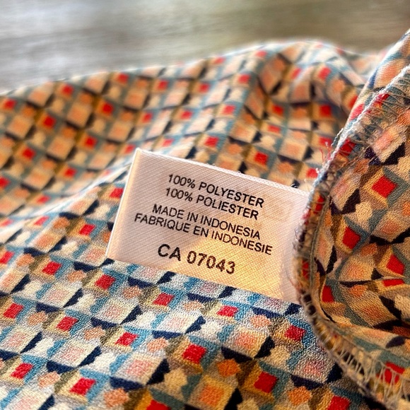 [EUC] Violet + Claire - Medium - Women’s Sleevless Blouse - Colorful Print - Picture 6 of 9